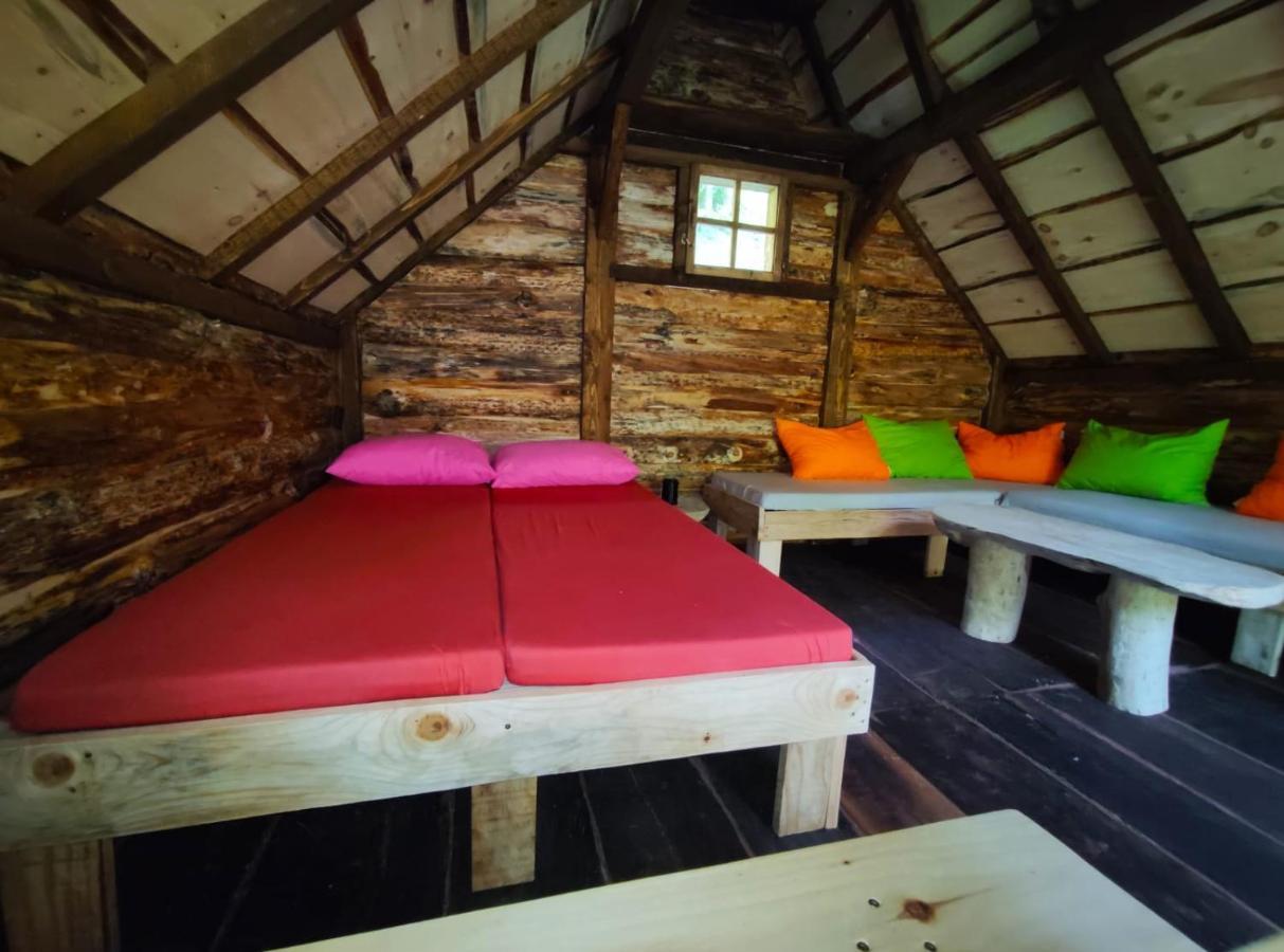Отель Kolibe - Robinson Camp Kupa Netretic Экстерьер фото