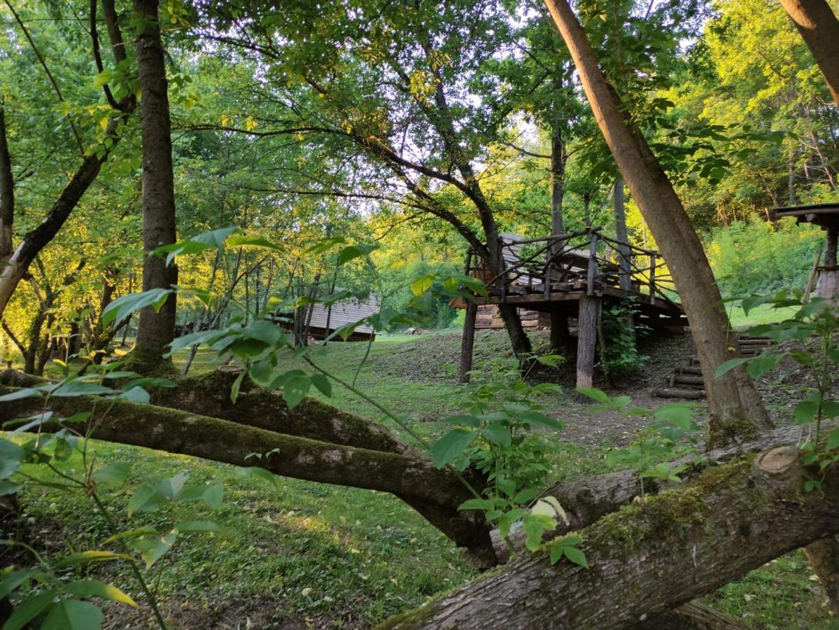 Отель Kolibe - Robinson Camp Kupa Netretic Экстерьер фото