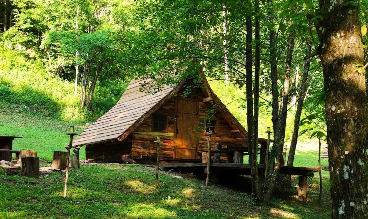 Отель Kolibe - Robinson Camp Kupa Netretic Экстерьер фото