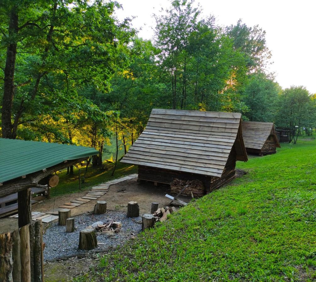 Отель Kolibe - Robinson Camp Kupa Netretic Экстерьер фото