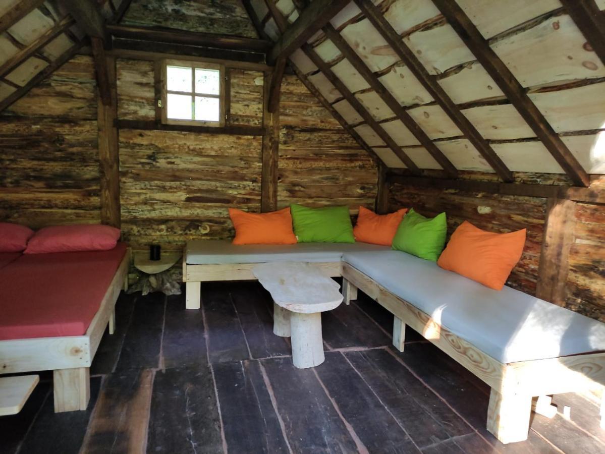 Отель Kolibe - Robinson Camp Kupa Netretic Экстерьер фото