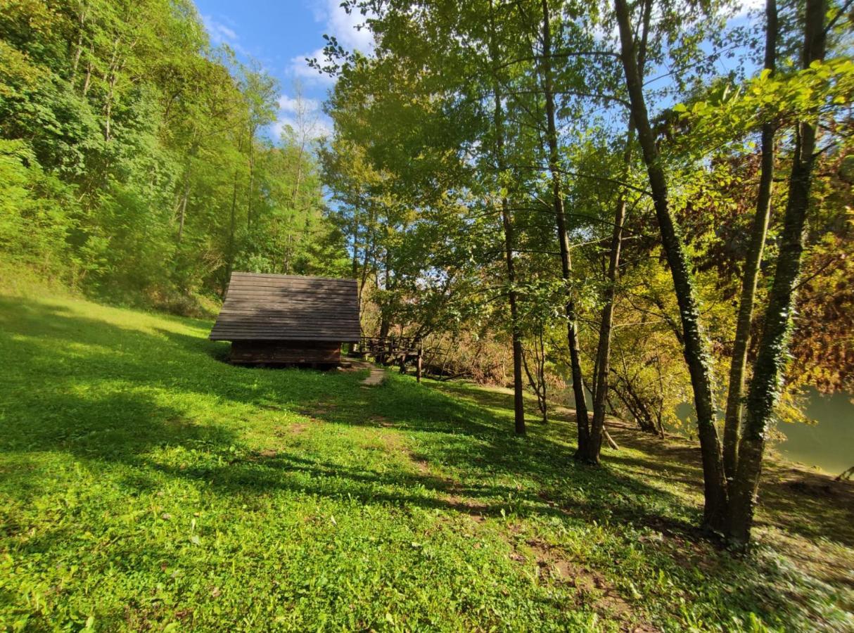Отель Kolibe - Robinson Camp Kupa Netretic Экстерьер фото