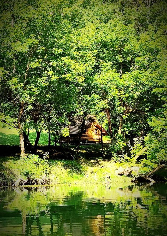 Отель Kolibe - Robinson Camp Kupa Netretic Экстерьер фото