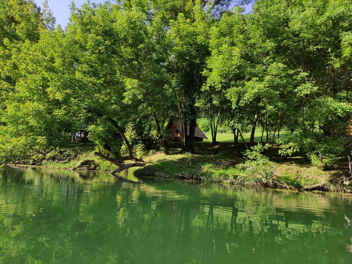 Отель Kolibe - Robinson Camp Kupa Netretic Экстерьер фото